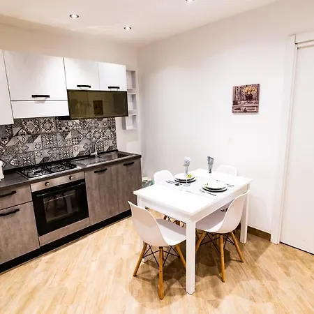 Appartement Meschita Little House *